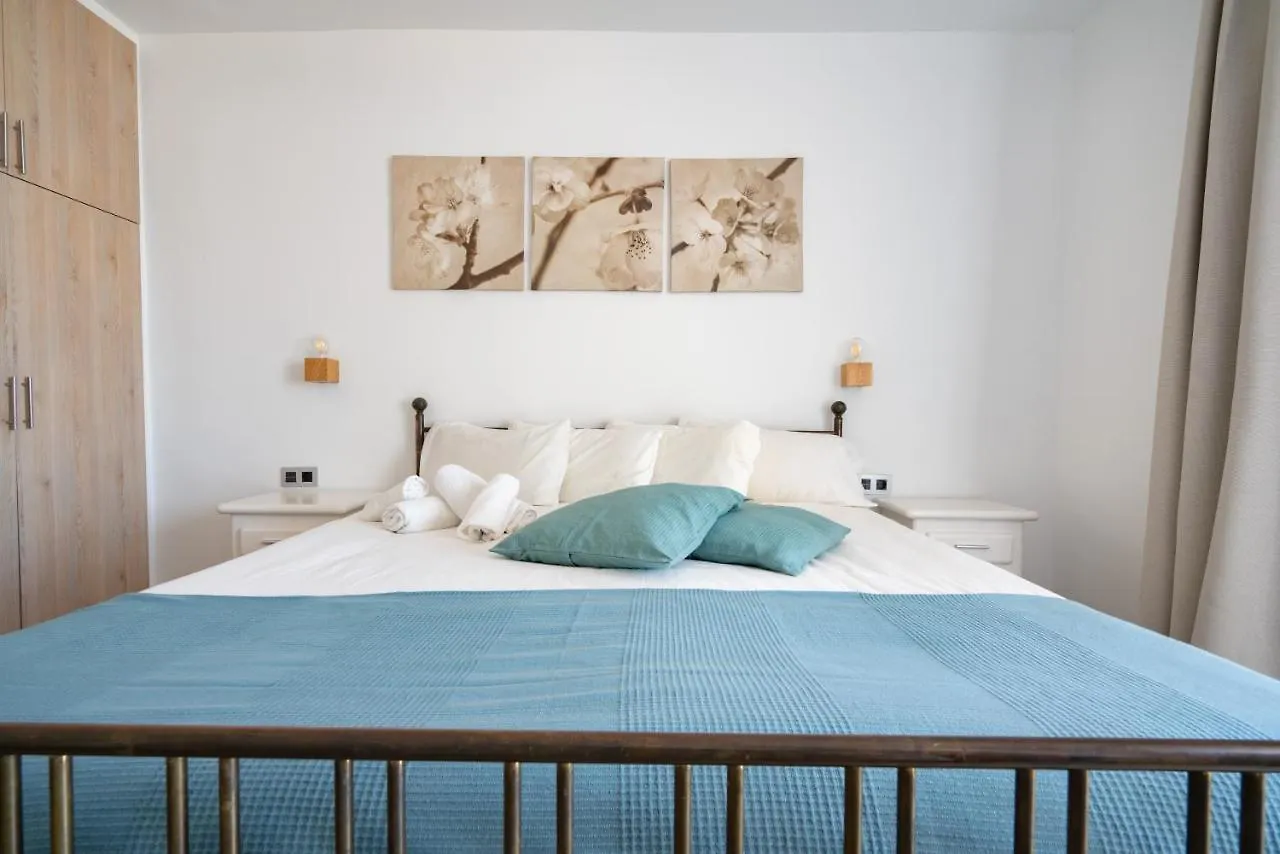 Apartamento Azahara Deck Playa de las Américas España